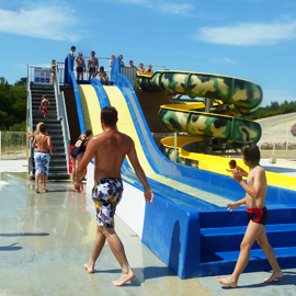 Lac Sensation Frisson : toboggan aquatique près de  de Bordeaux (33), Angoulême (16) & Barbezieux-Saint-Hilaire (16)